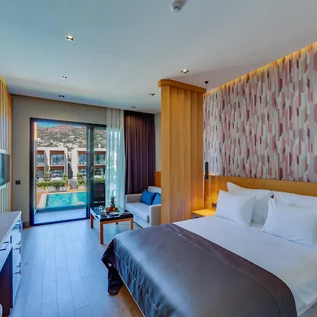 מלון Celeste Bella Luxury & 4*