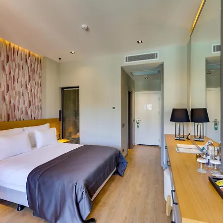 Celeste Bella Luxury & Ξενοδοχείο 4*
